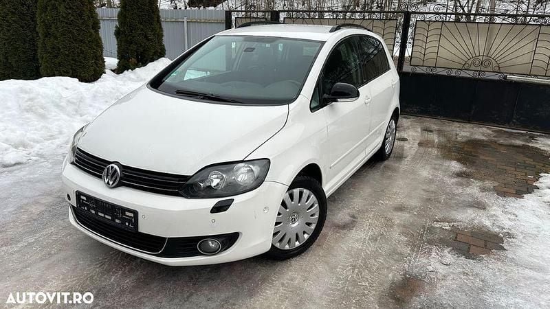 Second-hand VW Golf VII Style 140 CP (102 kW) 2012 Culoarealb Hatchback