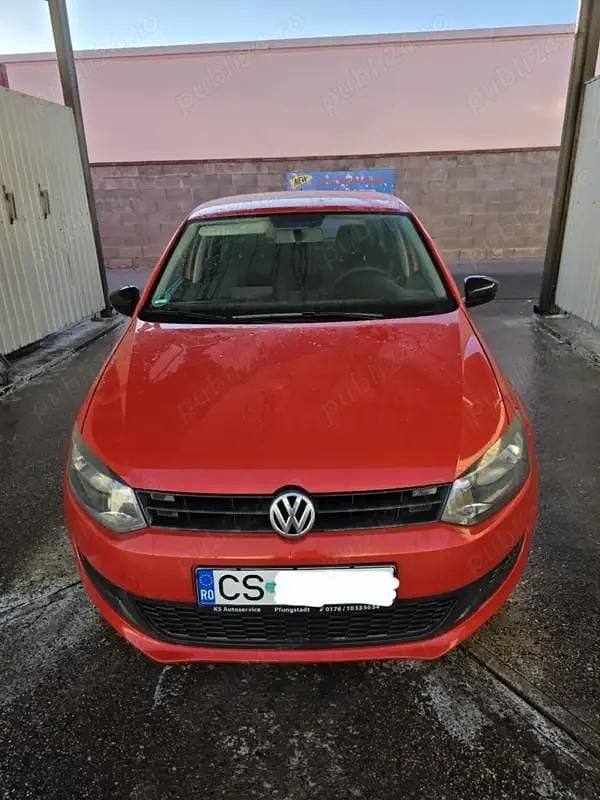 Rosu Utilizat 2009 VW Polo Berlinǎ | 4.100 EUR - Imagine 1/4