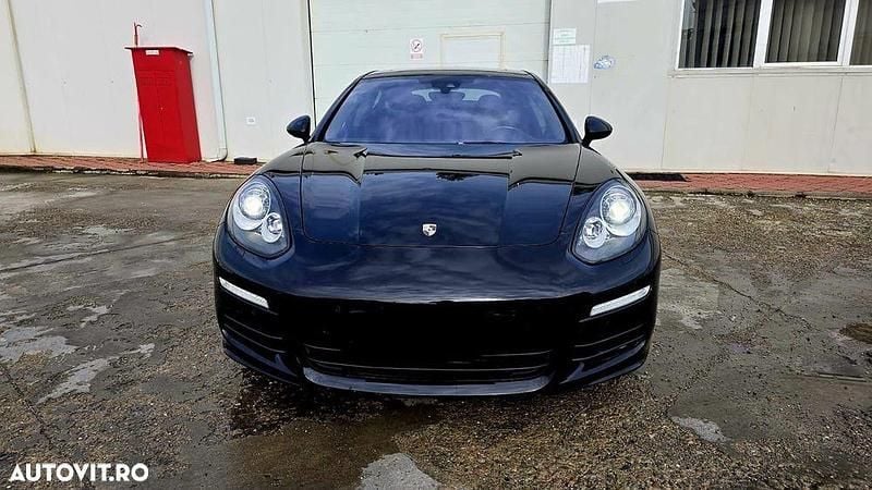 Culoarenegru Utilizat 2014 Porsche Panamera Berlinǎ | 21.499 EUR - Imagine 1/4