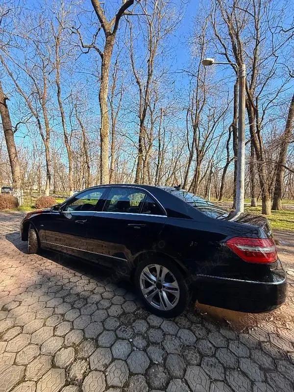 Second-hand Mercedes E220 170 CP (125 kW) 2010 Berlinǎ