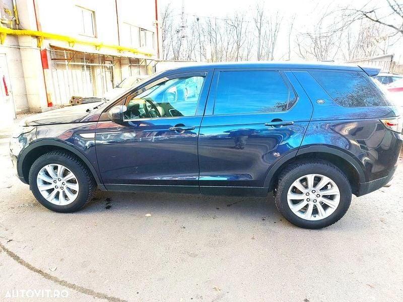 Second-hand Land Rover Discovery Sport 190 CP (139 kW) 2015 Culoarealbastru SUV