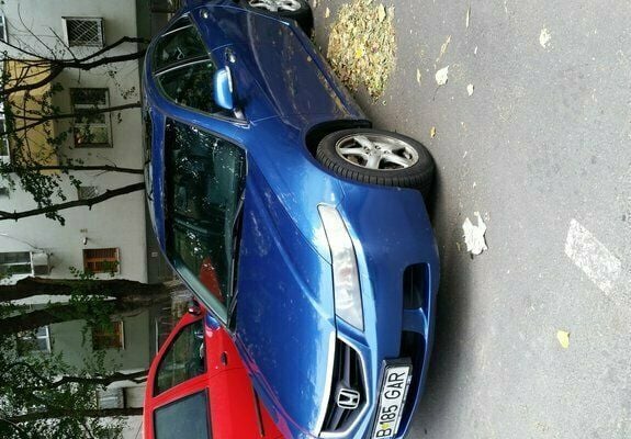Second-hand Honda Accord 140 CP (102 kW) 2004 Albastru Berlinǎ