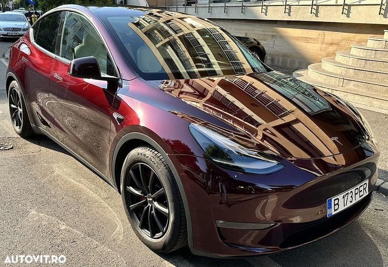 Culoarerosu Utilizat 2023 Tesla Model Y SUV | 41.369 EUR (Scump) - Imagine 1/4