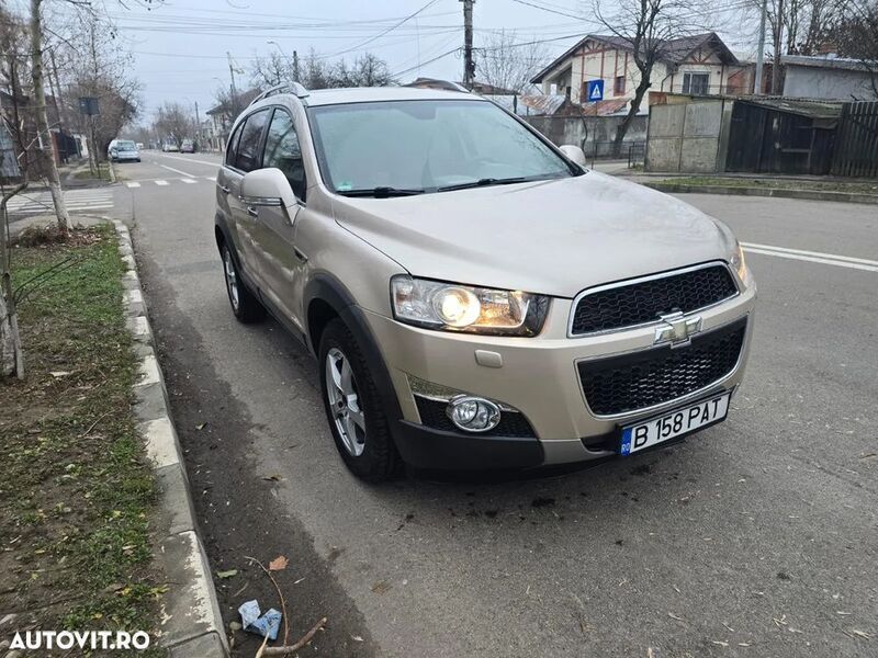 Alte culori Utilizat 2012 Chevrolet Captiva LTZ SUV | 5.150 EUR - Imagine 1/4