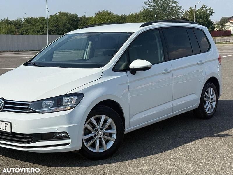 Culoarealb Utilizat 2019 VW Touran Comfortline Monovolum | 12.990 EUR (Preț OK) - Imagine 1/4