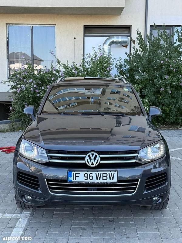 Culoaregri Utilizat 2012 VW Touareg SUV | 12.500 EUR (Preț OK) - Imagine 1/4