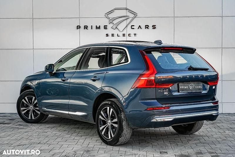 Second-hand Volvo XC60 Inscription 340 CP (250 kW) 2022 Culoarealbastru SUV