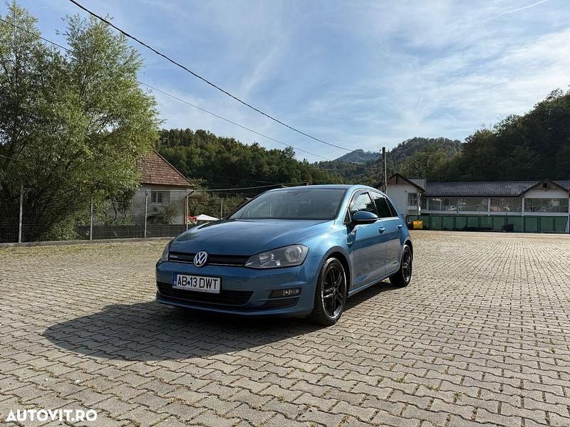 Culoarealbastru Utilizat 2014 VW Golf VII Comfortline Hatchback | 6.500 EUR (Preț OK) - Imagine 1/4
