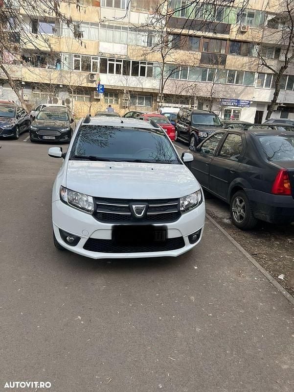 Alb Utilizat 2016 Dacia Logan MCV Ambiance Break | 5.000 EUR (Preț bun) - Imagine 1/4