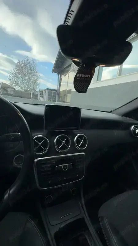 Utilizat 2013 Mercedes A180 Berlinǎ | 14.000 EUR (Scump) - Imagine 1/4