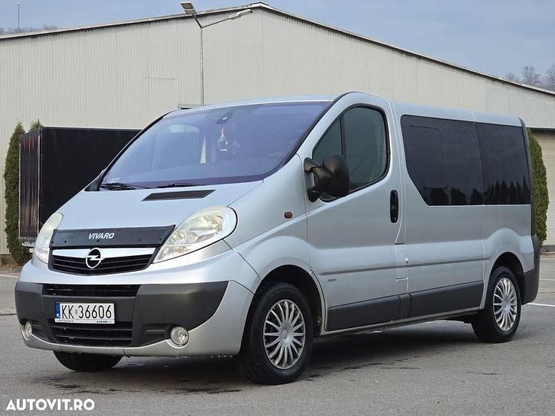 Culoareargint Utilizat 2008 Opel Vivaro Cosmo Monovolum | 4.950 EUR (Preț OK) - Imagine 1/4