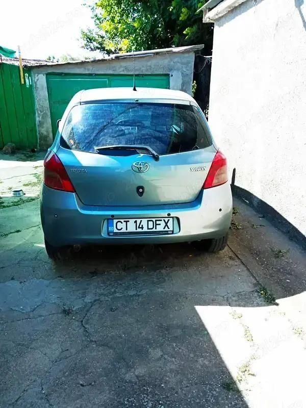 Utilizat 2007 Toyota Yaris Hatchback | 2.300 EUR (Preț OK) - Imagine 1/3