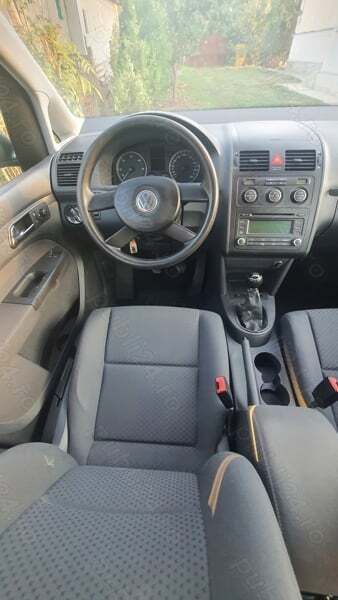 Utilizat 2005 VW Touran Monovolum | 2.330 EUR (Preț OK) - Imagine 1/4