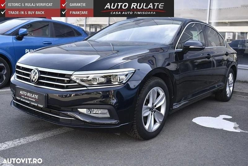 Culoarenegru Utilizat 2021 VW Passat Highline Berlinǎ | 26.490 EUR (Scump) - Imagine 1/4