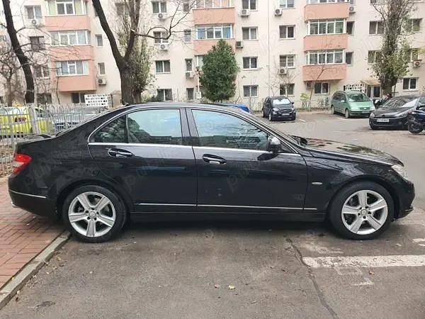 Second-hand Mercedes 320 224 CP (164 kW) 2007 Negru Berlinǎ