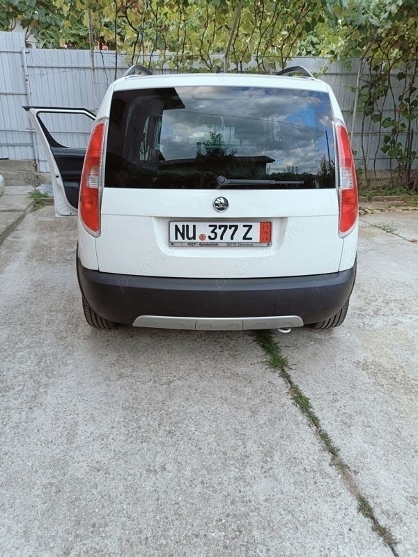 Second-hand Skoda Roomster 105 CP (77 kW) 2013 Alb Monovolum