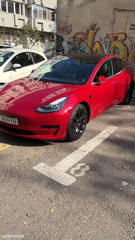 Second-hand Tesla Model 3 Standard Range Plus 208 kW (283 CP) 2020 Culoarerosu Berlinǎ