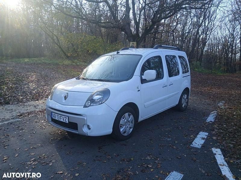 Culoarealb Utilizat 2012 Renault Kangoo Luxe Monovolum | 3.950 EUR (Preț bun) - Imagine 1/4