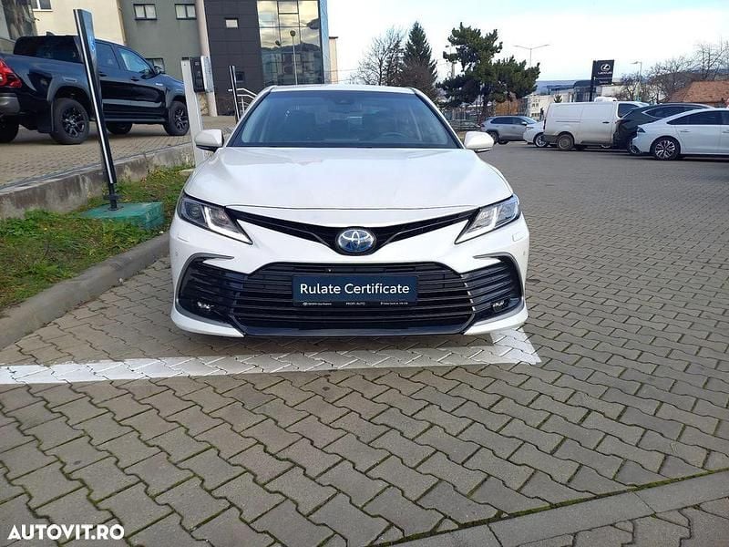 Second-hand Toyota Camry Business Edition 218 CP (160 kW) 2022 Culoarealb Berlinǎ