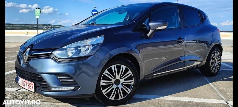 Culoaregri Utilizat 2017 Renault Clio IV Zen Hatchback | 6.250 EUR (Preț OK) - Imagine 1/4