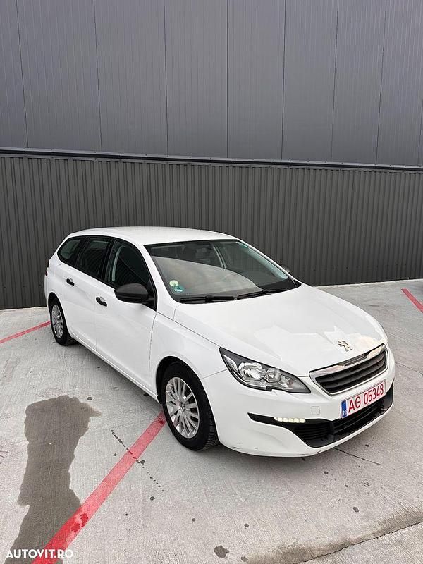 Second-hand Peugeot 308 Allure 120 CP (88 kW) 2015 Culoarealb Break
