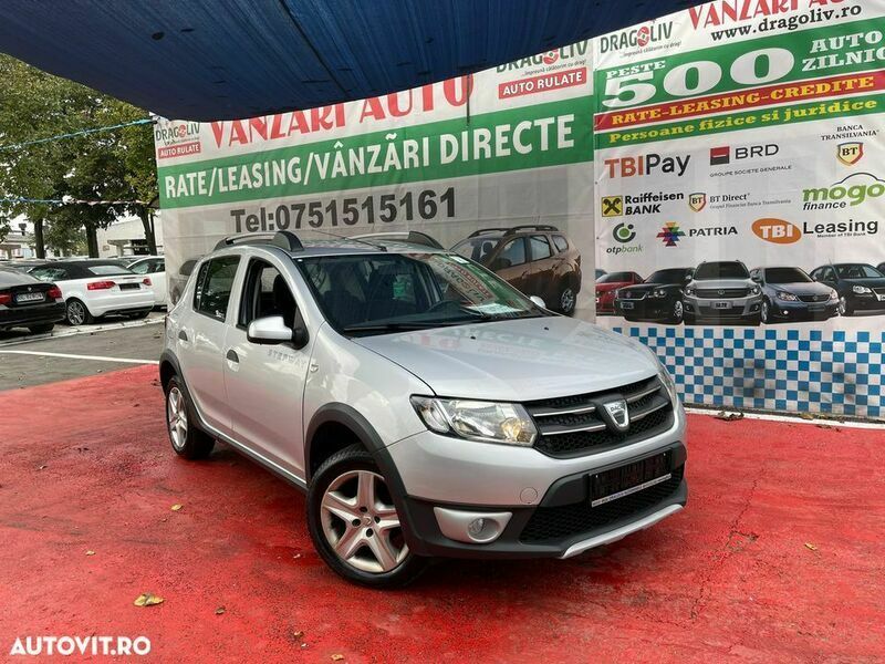 Argintiu Utilizat 2015 Dacia Sandero Stepway Hatchback | 6.999 EUR (Preț OK) - Imagine 1/4