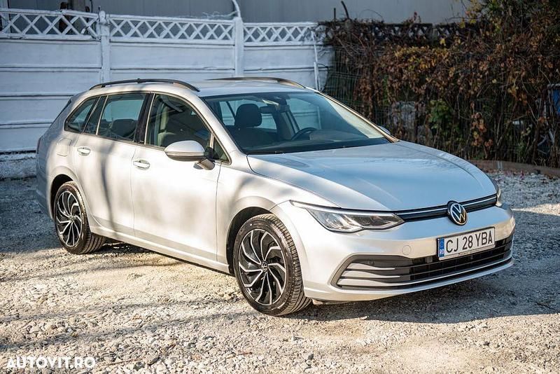 Culoareargint Utilizat 2021 VW Golf VIII Style Break | 14.761 EUR (Preț OK) - Imagine 1/4