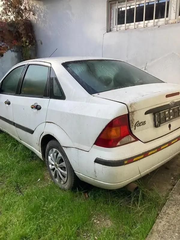 Second-hand Ford Focus 105 CP (77 kW) 2003 Berlinǎ