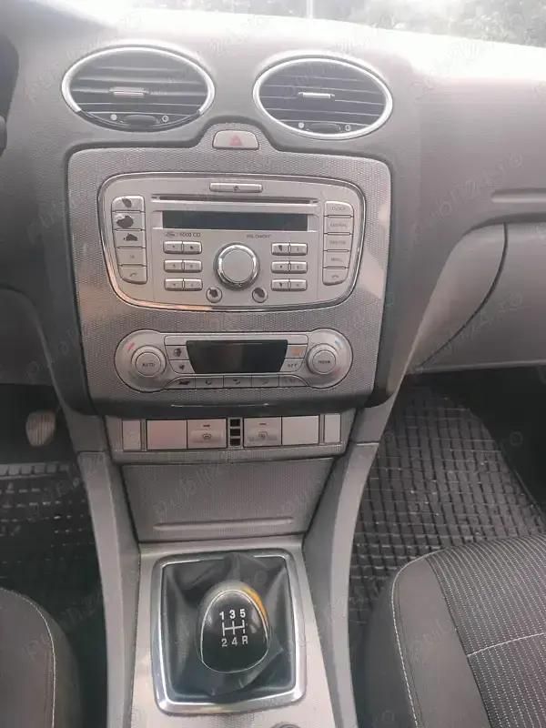Gri Utilizat 2008 Ford Focus Berlinǎ | 2.500 EUR (Preț OK) - Imagine 1/4