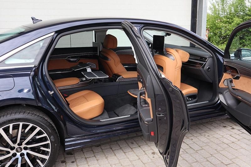 Utilizat 2023 Audi A8L Sport Berlinǎ | 92.058 EUR - Imagine 1/1