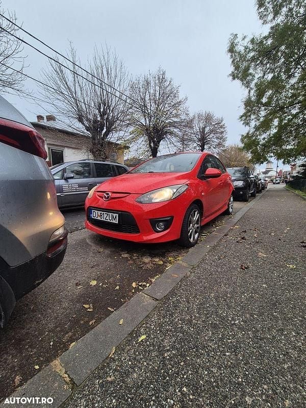 Culoarerosu Utilizat 2008 Mazda 2 | 3.600 EUR (Super Preț) - Imagine 1/4