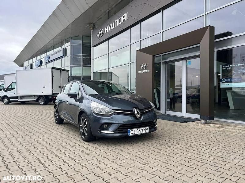Culoaregri Utilizat 2018 Renault Clio IV Intens Hatchback | 9.500 EUR (Preț OK) - Imagine 1/4