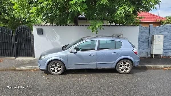 Second-hand Opel Astra 101 CP (74 kW) 2006 Hatchback