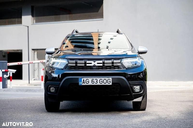 Culoarenegru Utilizat 2022 Dacia Duster Acces SUV | 14.999 EUR (Preț OK) - Imagine 1/4