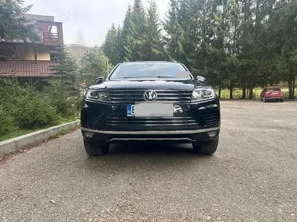Negru Utilizat 2017 VW Touareg SUV | 21.500 EUR (Super Preț) - Imagine 1/4
