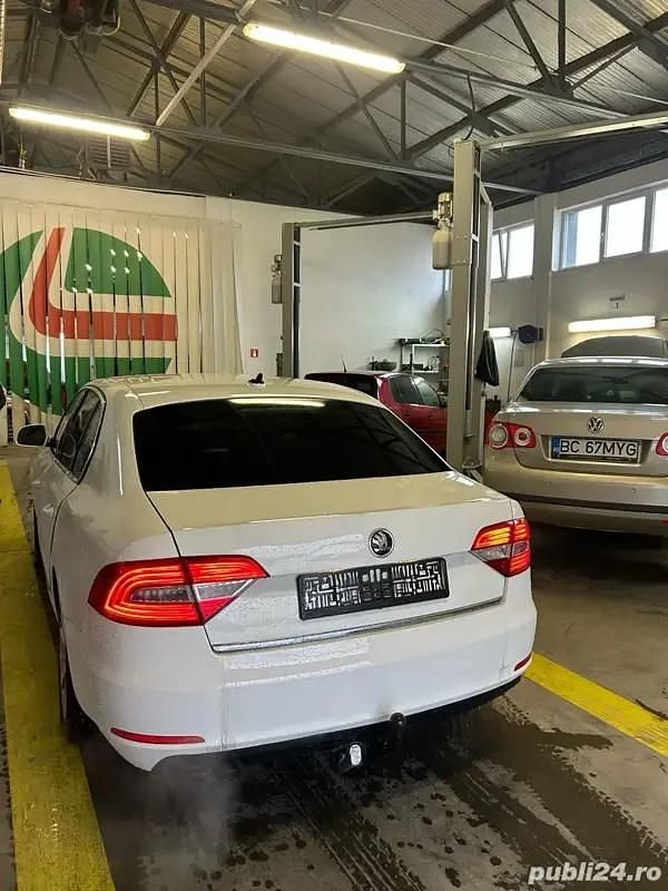 Second-hand Skoda Superb 140 CP (102 kW) 2014 Berlinǎ