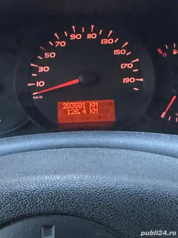 Utilizat 2011 Renault Kangoo Monovolum | 4.750 EUR (Scump) - Imagine 1/4