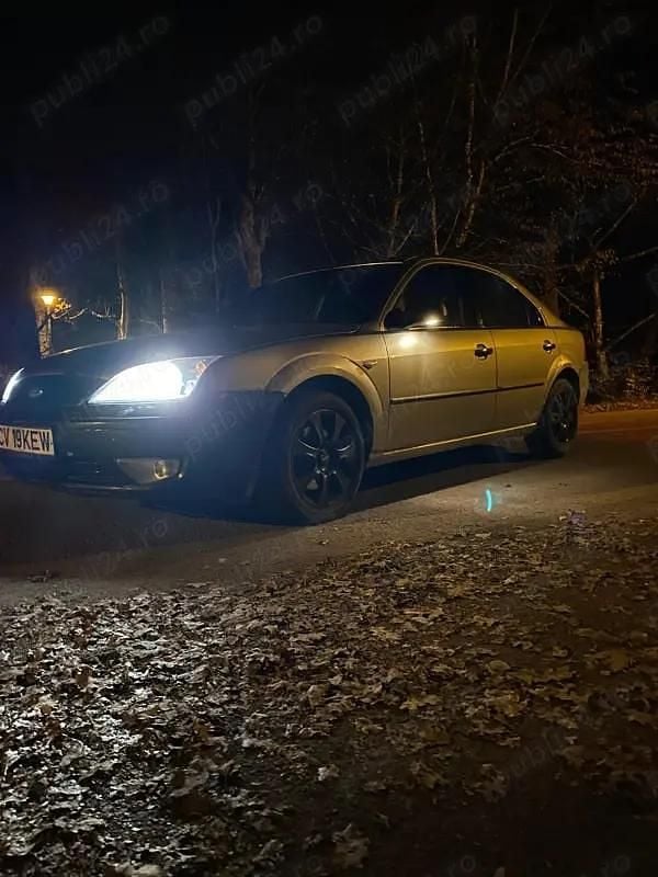 Second-hand Ford Mondeo 131 CP (96 kW) 2005 Berlinǎ