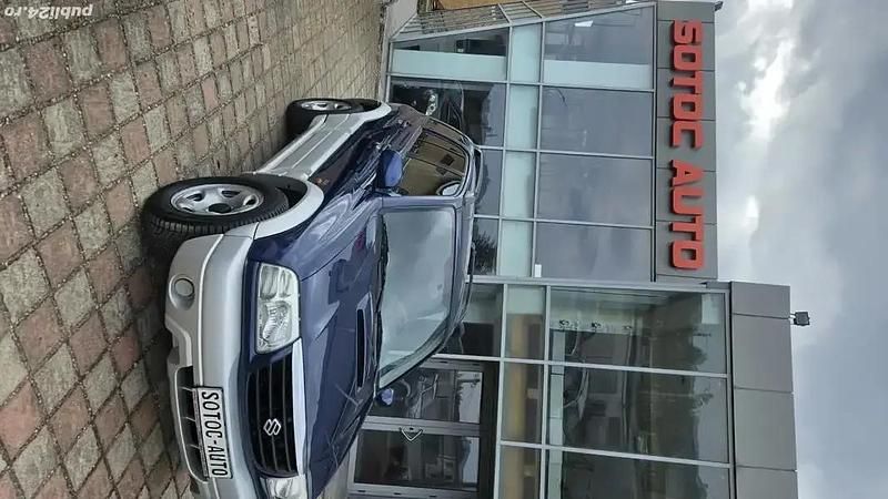 Albastru Utilizat 2005 Suzuki Grand Vitara SUV | 4.190 EUR (Preț OK) - Imagine 1/4