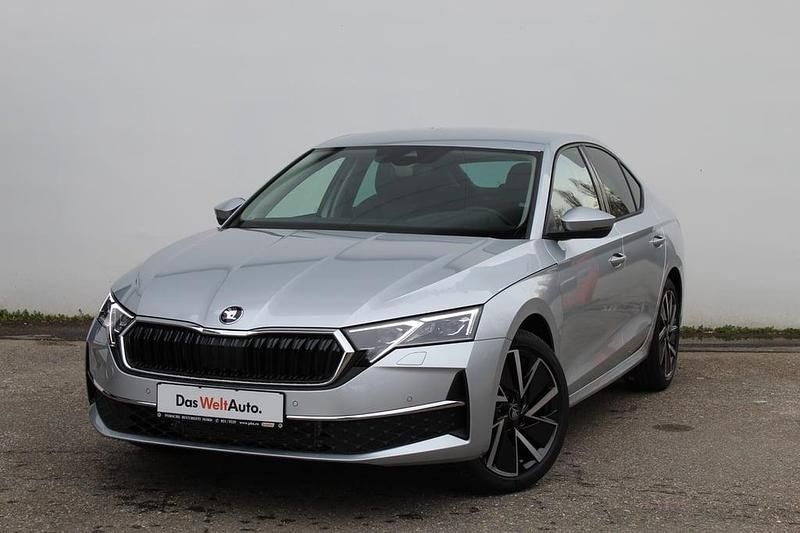 Gri mediu normal Utilizat 2025 Skoda Octavia Selection | 33.050 EUR - Imagine 1/4