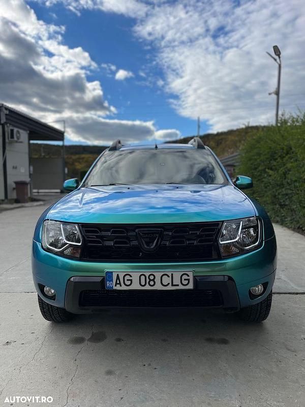 Culoarealbastru Utilizat 2015 Dacia Duster Lauréate SUV | 7.300 EUR (Preț OK) - Imagine 1/4