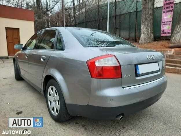 Second-hand Audi A4 130 CP (95 kW) 2003 Gri Berlinǎ