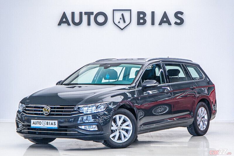 Gri Utilizat 2020 VW Passat Comfortline Berlinǎ | 15.449 EUR (Preț OK) - Imagine 1/4