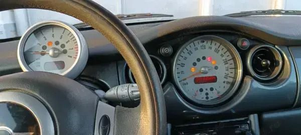 Utilizat 2003 Mini Cooper Hatchback | 1.200 EUR (Preț bun) - Imagine 1/4