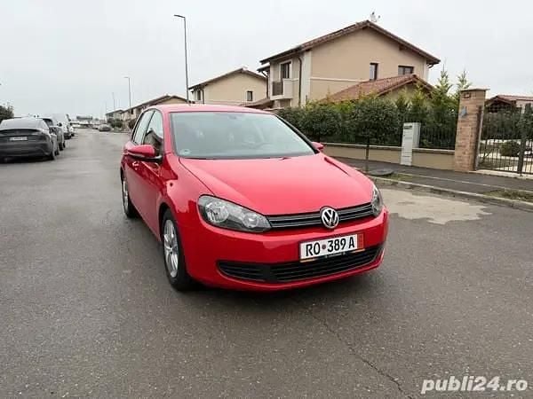 Rosu Utilizat 2010 VW Golf VI Hatchback | 4.890 EUR (Super Preț) - Imagine 1/4