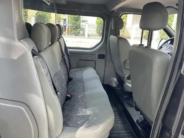 Second-hand Opel Vivaro 101 CP (74 kW) 2005 Negru Monovolum