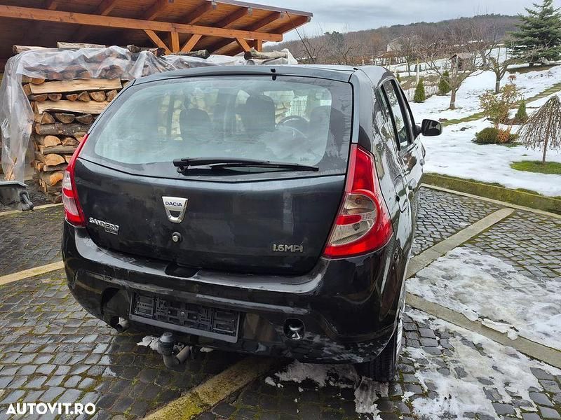 Second-hand Dacia Sandero Lauréate 87 CP (63 kW) 2008 Culoarenegru Hatchback