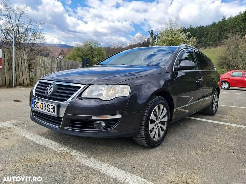 Culoaremaro Utilizat 2009 VW Passat Comfortline Break | 3.800 EUR (Preț OK) - Imagine 1/4