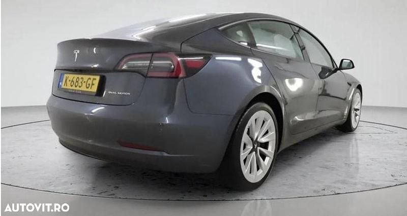 Second-hand Tesla Model 3 365 kW (497 CP) 2020 Culoaregri Berlinǎ