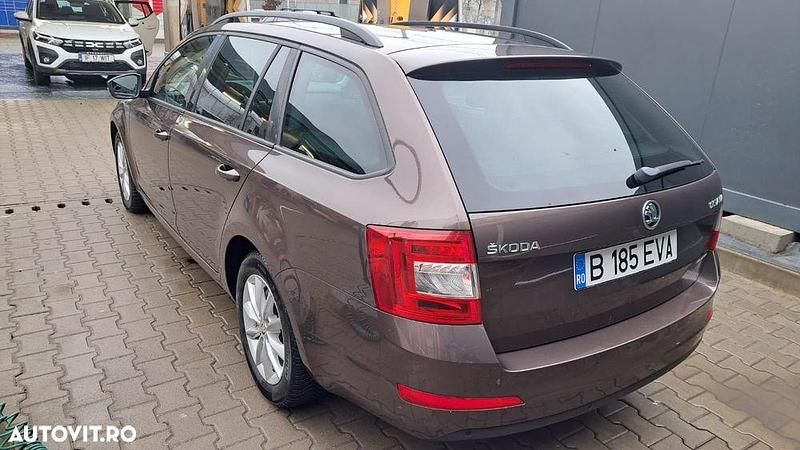 Second-hand Skoda Octavia 150 CP (110 kW) 2015 Culoaremaro Hatchback